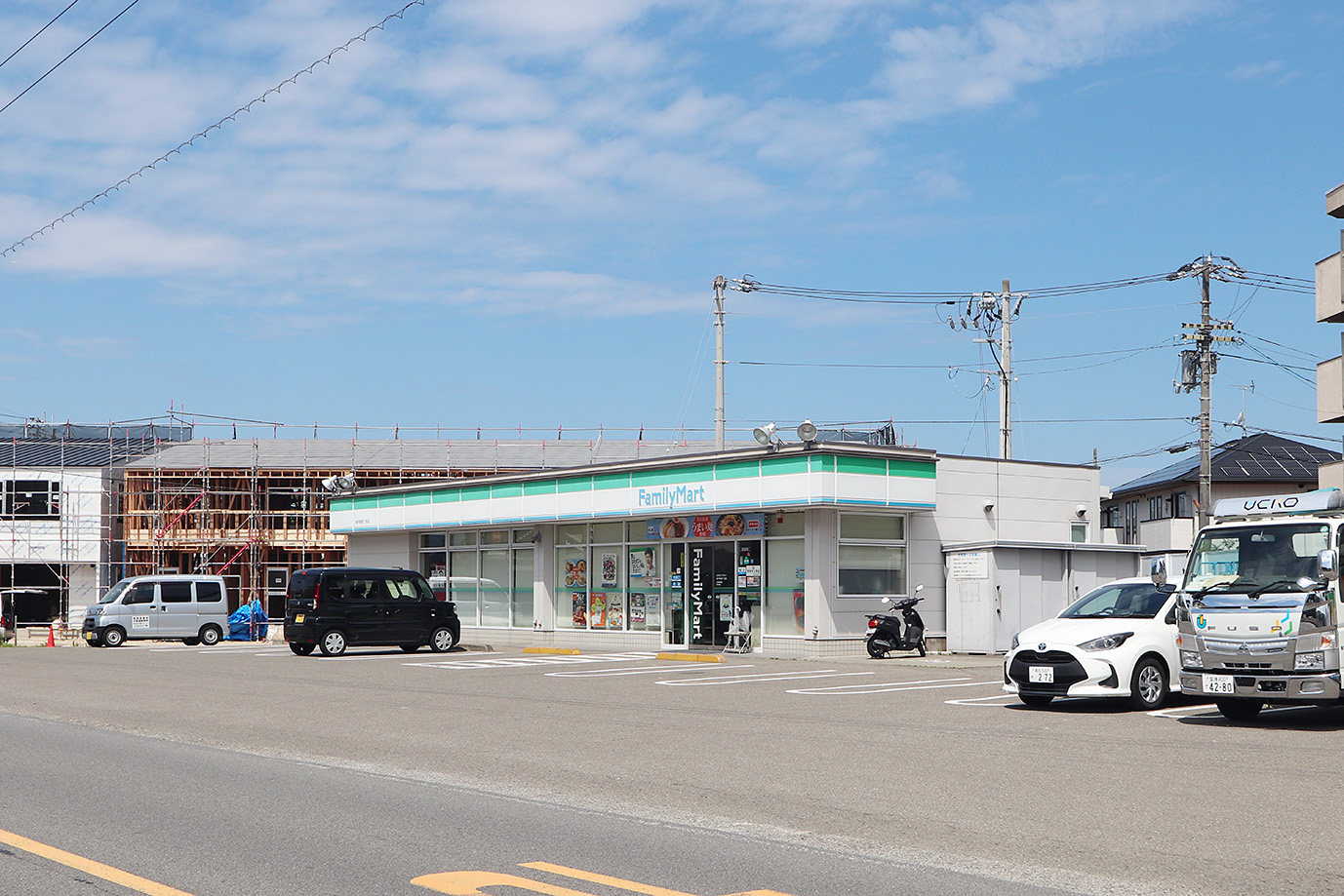 ファミリーマート余戸南四丁目店